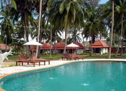 Swimming Pool : Good Days Lanta Chalet & Resort, Koh Lanta, Krabi Thailand